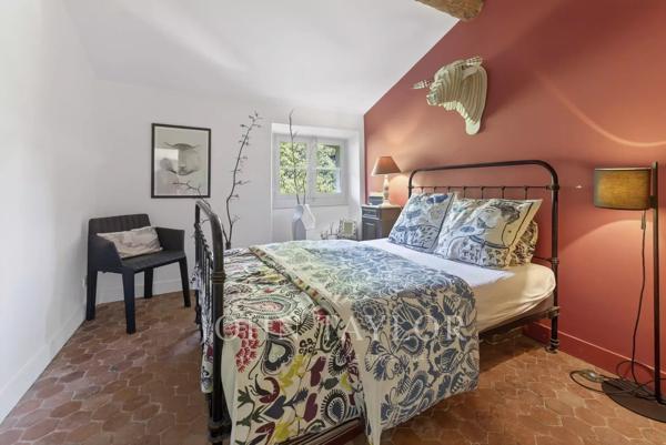 Bastide du XVIIIᵉ siècle au cœur d’un domaine de 4,5 hectares