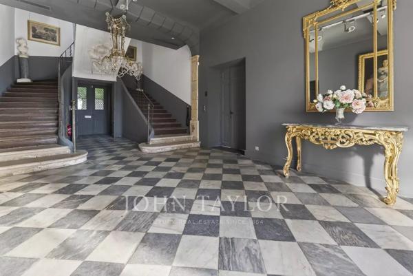 Bastide du XVIIIᵉ siècle au cœur d’un domaine de 4,5 hectares