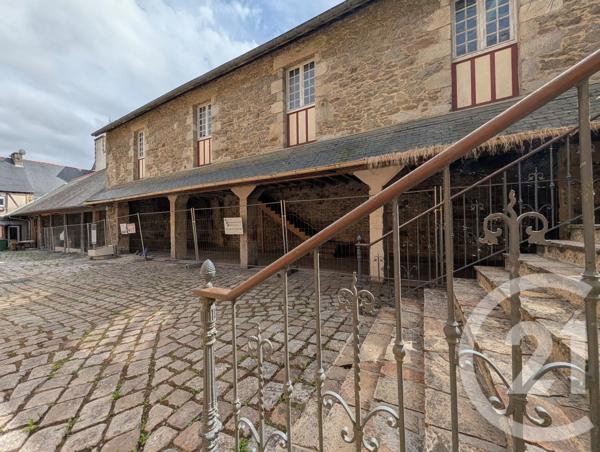 Immeuble à vendre  316 m 2   PLANCOET  - 22