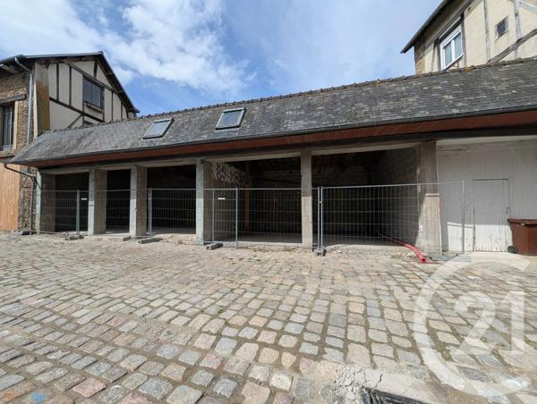Immeuble à vendre  316 m 2   PLANCOET  - 22