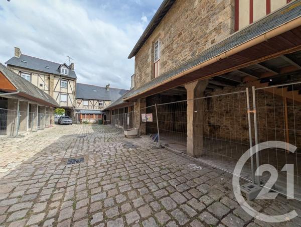 Immeuble à vendre  316 m 2   PLANCOET  - 22