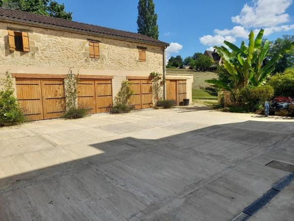 Maison à vendre à Sarlat-la-Canéda en Dordogne (24200), ref : 143