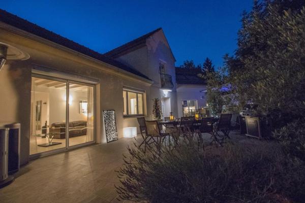 SUPERBE MAISON FAMILIALE - STANDING +++