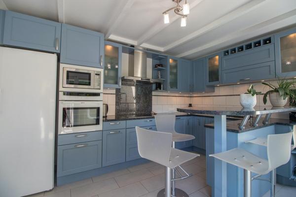 SUPERBE MAISON FAMILIALE - STANDING +++