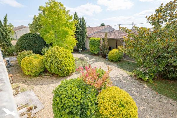 Maison à vendre |  Matha |  5 pièces | 200 m²