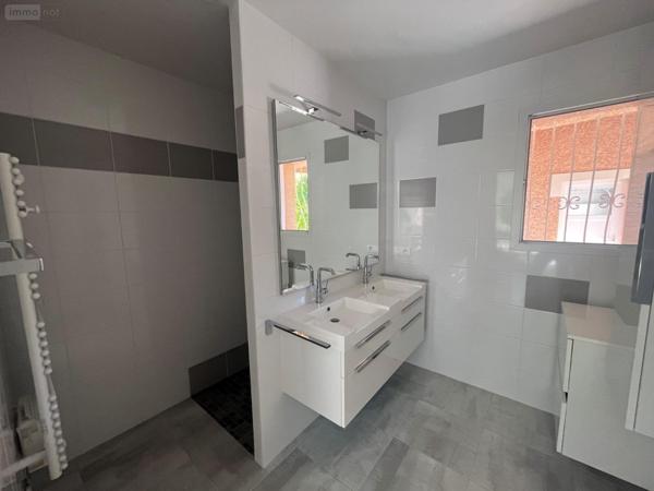 Maison de maître à vendre à Bourg-en-Bresse dans l'Ain (01000), ref :   
CONVERT