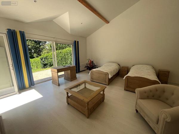 Maison de maître à vendre à Bourg-en-Bresse dans l'Ain (01000), ref :   
CONVERT