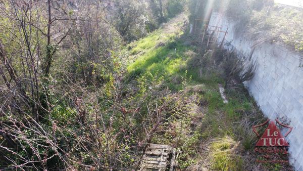 LE BAR SUR LOUP TERRAIN CONSTRUCTIBLE DEUX VILLAS INDIVIDUELLES  Le Bar-sur-Loup (06620)