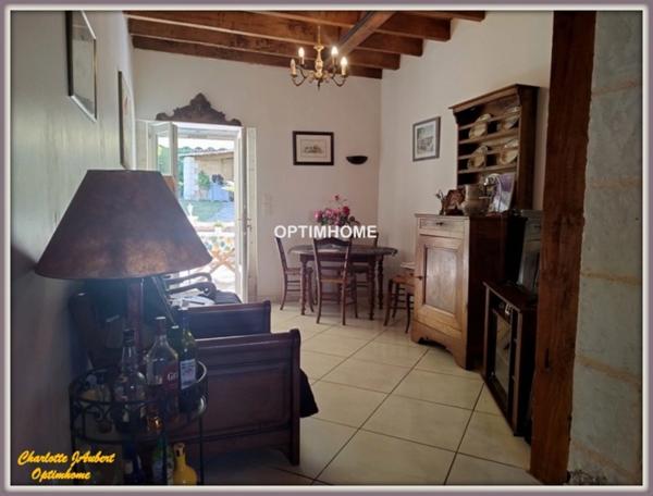Maison à vendre 5 pièces CHALAIS (16)
