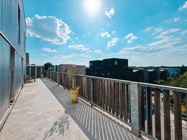 Appartement de 87 m2 avec terrasse de 61m2 et parking - Nantes
