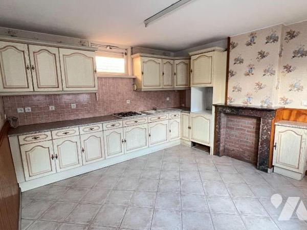 Maison à vendre à MERVILLE, dans le département du Nord (59)

Idéalement situé au coeur du ce...