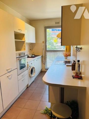 PUTEAUX - PROXIMITE GARE DE PUTEAUX (T2) ET MAIRIE