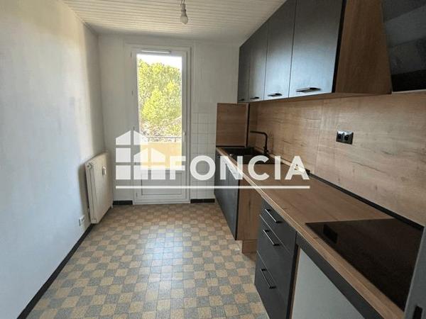 Location Appartement 3 pièces 60.04 m² - 367 AVENUE DES AIRES Gardanne 13120