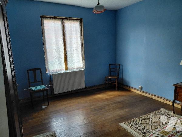 Une maison à usage d'habitation.