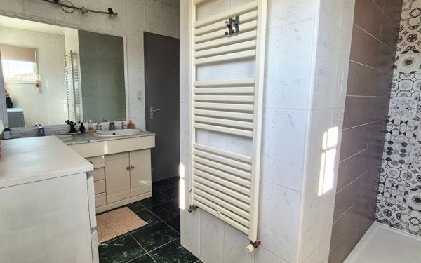 Maison à vendre    5 pièces •  Eaunes