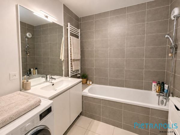 TARARE – APPARTEMENT 3 PIÈCES 63 M² AVEC BALCON ET GARAGE