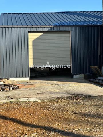 Local Commercial à Maen Roch, 35460 - 1 pièce 623m²