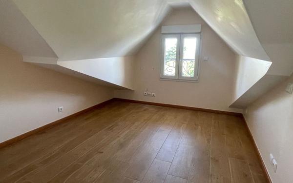 Appartement à vendre    4 pièces • 89 m2 Saint-Maur-des-Fossés