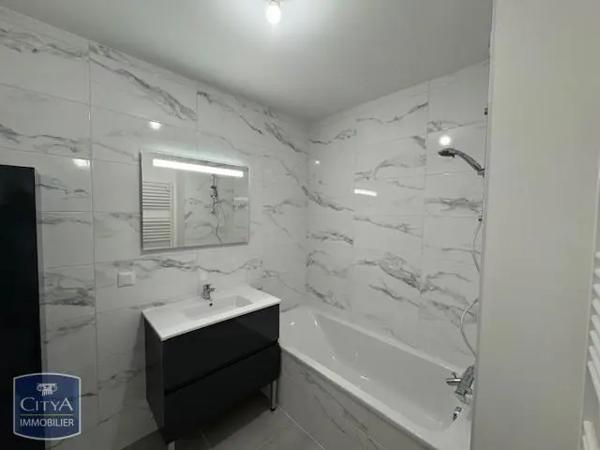 Appartement à louer 3 pièces 70.29m²