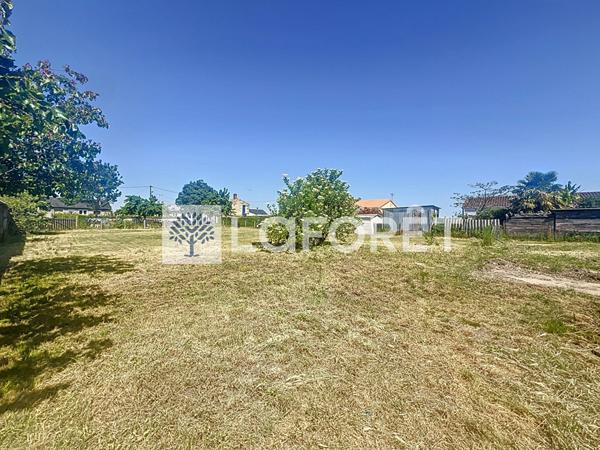Achat terrain près de ARGENTON L EGLISE - 893 m² - 20 640 €