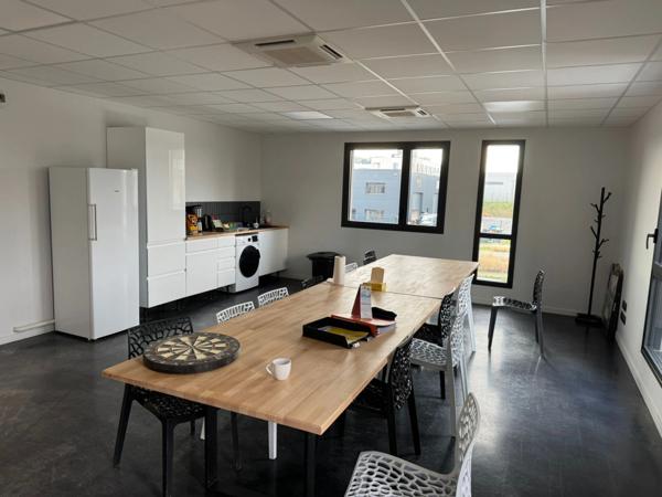 Local/bureau à vendre à l'ouest de Caen proche aeroport