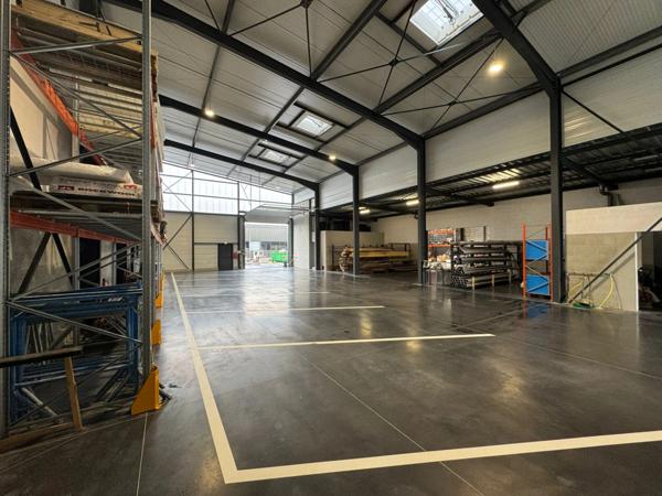 Local/bureau à vendre à l'ouest de Caen proche aeroport