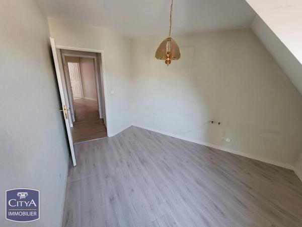 Appartement à vendre 4 pièces 81.1m² Beauvais (60000)