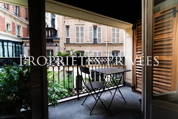 PARIS 8 FAUBOURG SAINT-HONORÉ , APPARTEMENT FAMILIAL DE 197 M² , 5 PIÈCES , 4 CHAMBRES