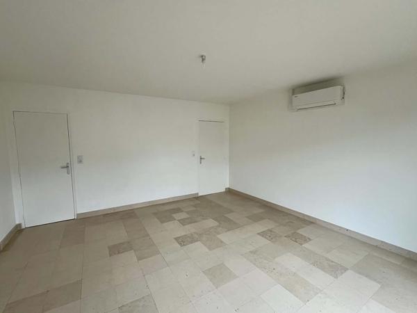 Pavillon sous-sol 3 chambres terrain , Ernee