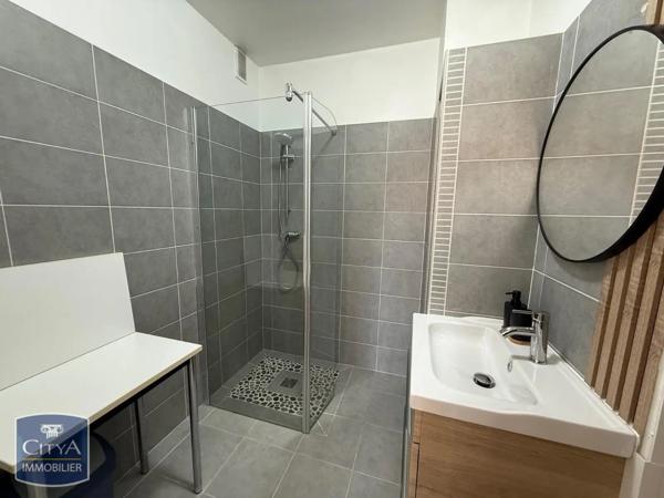 Appartement à louer 3 pièces 59.77m² Nice (06100)
