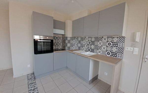 Appartement à louer    3 pièces •  Lafraye