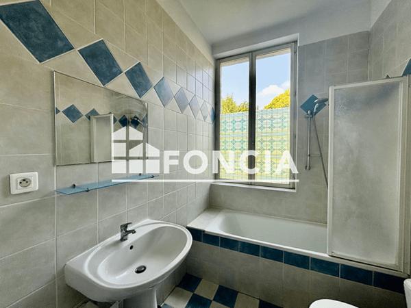 Location Appartement meublé 3 pièces 90.07 m² - 37 Allée de la Vierge Bon Encontre 47240
