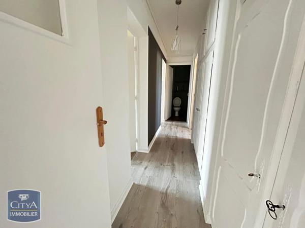 Appartement à louer 4 pièces 92.65m²