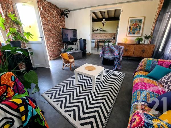 Maison à vendre  8 pièces - 324,50 m 2   DECINES CHARPIEU  - 69