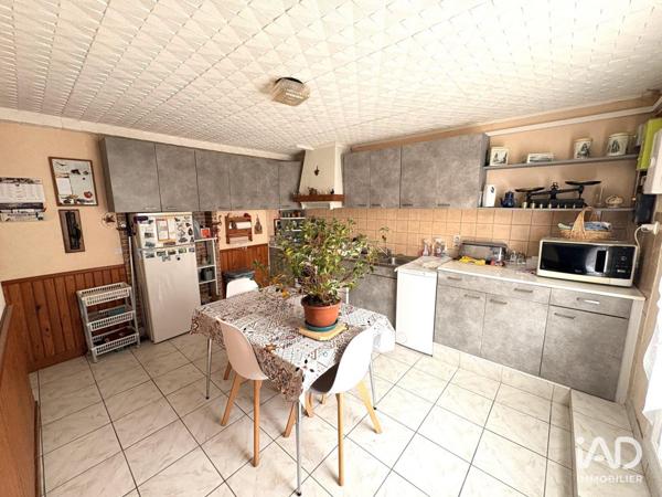Maison à vendre 5 pièces 149 m² Saint-Laurent-les-Tours