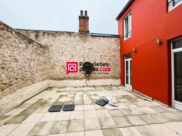 Votre Agence "Propriétés-Privées .Com" vous propose :