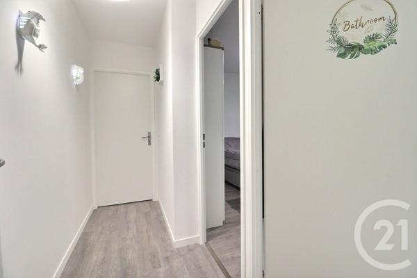 Appartement F4 à vendre  4 pièces - 83,67 m2 VAUJOURS - 93