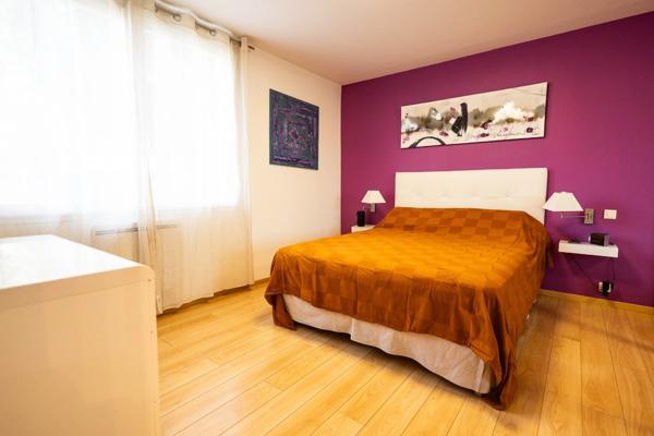 Maison d'exception, 220m², piscine, Pool house, 4 chambres, Triple Garage 90m², Terrain 1560m² sans vis-à-vis à Pau (64)