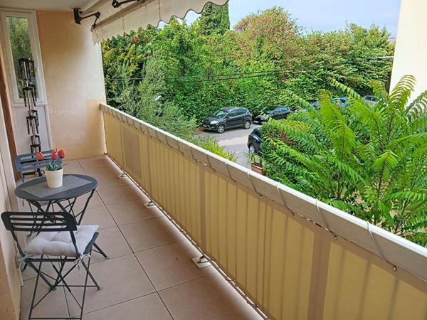 Appartement T3/4 avec terrasse - Brignoles