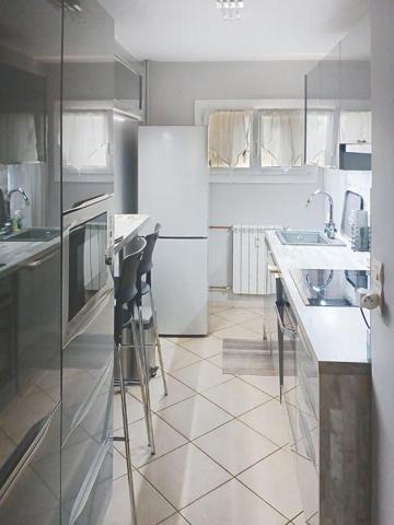 Appartement T3/4 avec terrasse - Brignoles