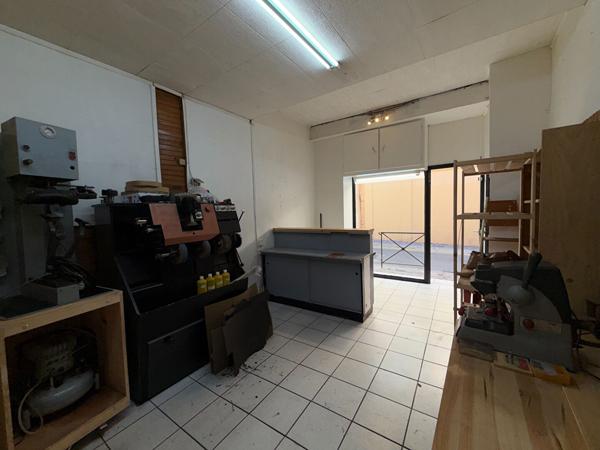 LOCAL COMMERCIAL A CARCASSONNE - MURS