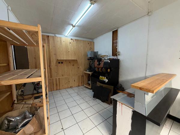 LOCAL COMMERCIAL A CARCASSONNE - MURS