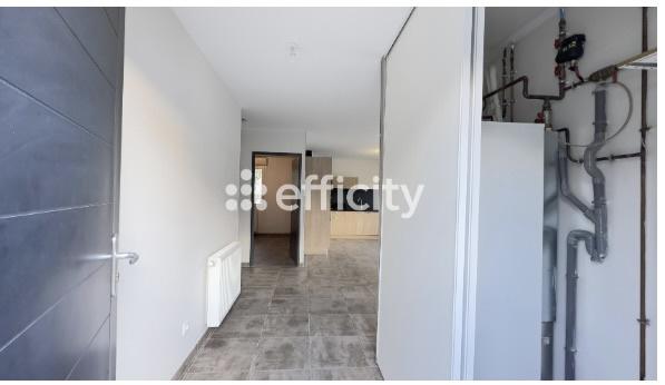 Maison
         4 pièces
        - 80 m² 241 000 € *