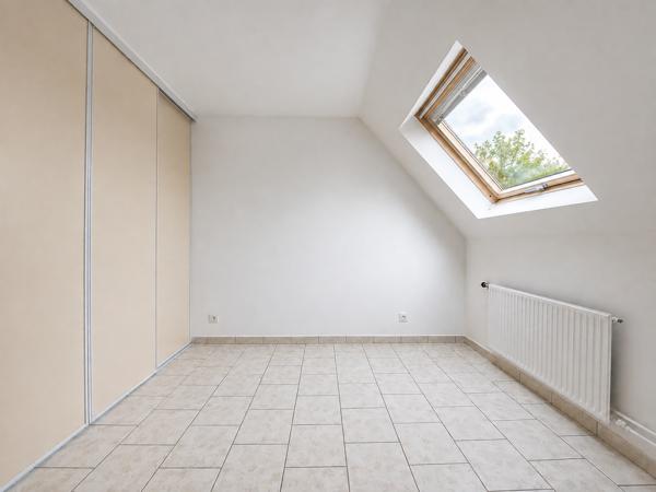 Maison
         5 pièces
        - 126 m² 350 000 € *