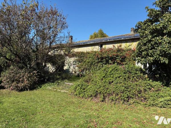 BEAUSSAIS-VITRE Maison ancienne 3 chambres, 1 bureau 