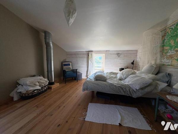 BEAUSSAIS-VITRE Maison ancienne 3 chambres, 1 bureau 