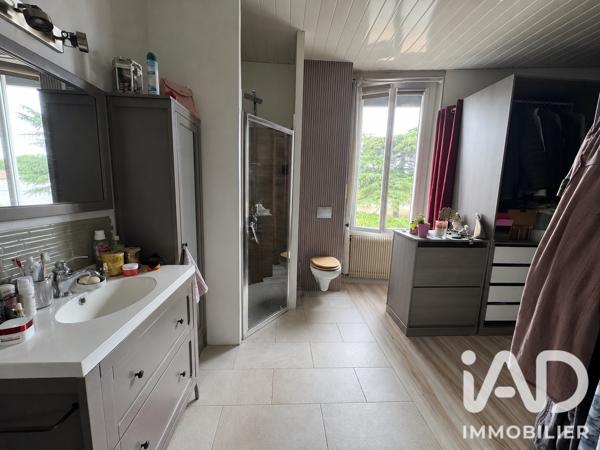 Maison à vendre 4 pièces 128 m² Gond-Pontouvre