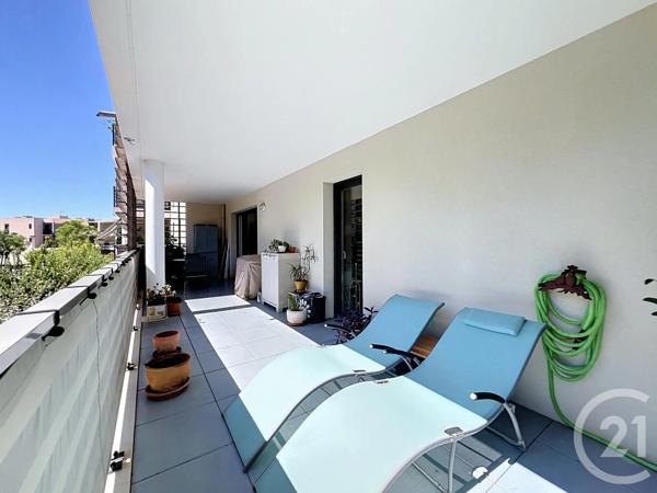 Appartement T3 à vendre  3 pièces - 78,54 m 2   ST RAPHAEL  - 83