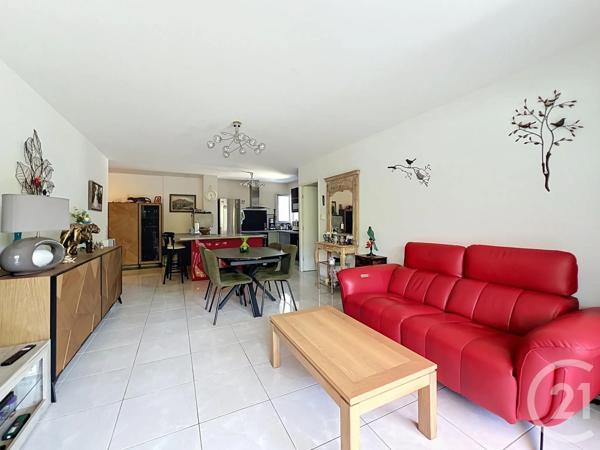 Appartement T3 à vendre  3 pièces - 78,54 m 2   ST RAPHAEL  - 83