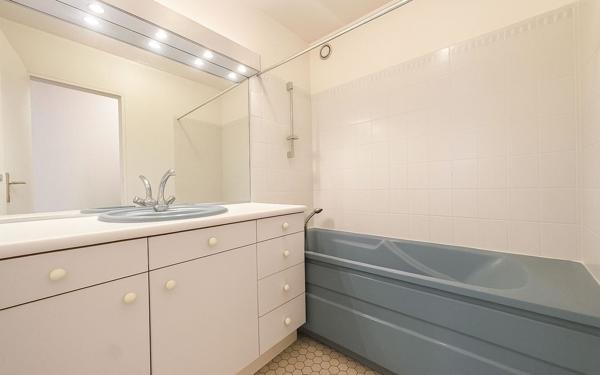 Appartement à vendre    2 pièces • 53,21 m2 Saint-Maur-des-Fossés